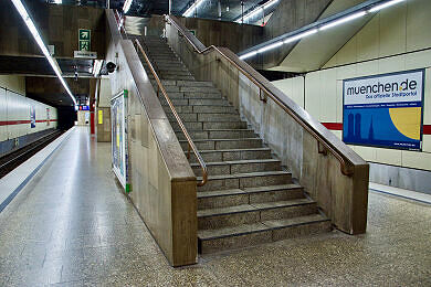 U-Bahnhof Theresienstraße U-Bahnhof Theresienstraße